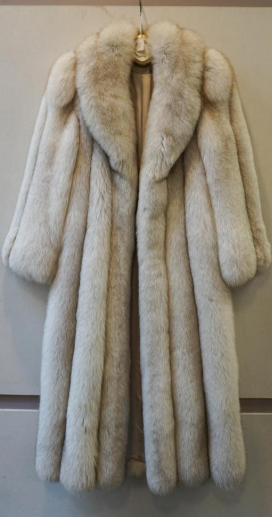 Woman White Coat Extra Long Length Black Stitching Inside